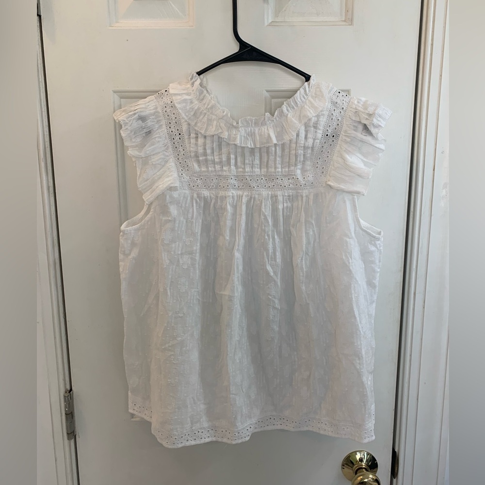 Crown & Ivy Top